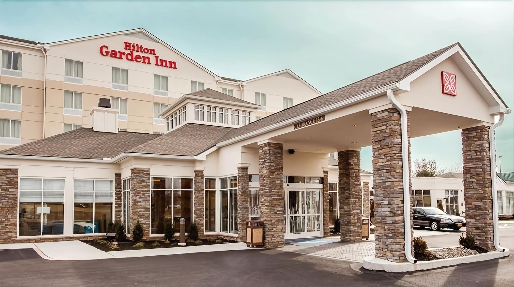 Hilton Garden Inn Winnipeg South Exterior photo